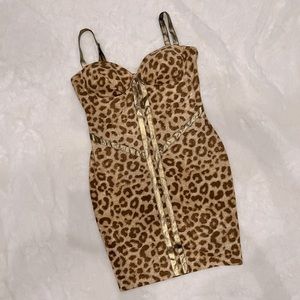 Women’s Kardashian Collection body con taping - leopard print dress